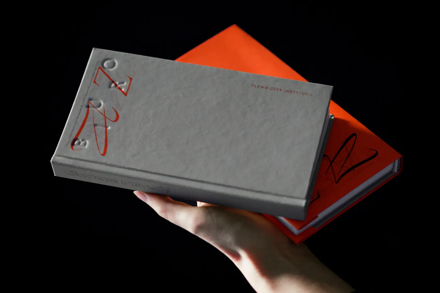 Biuro no. 19, “Słowniczek instytucji”